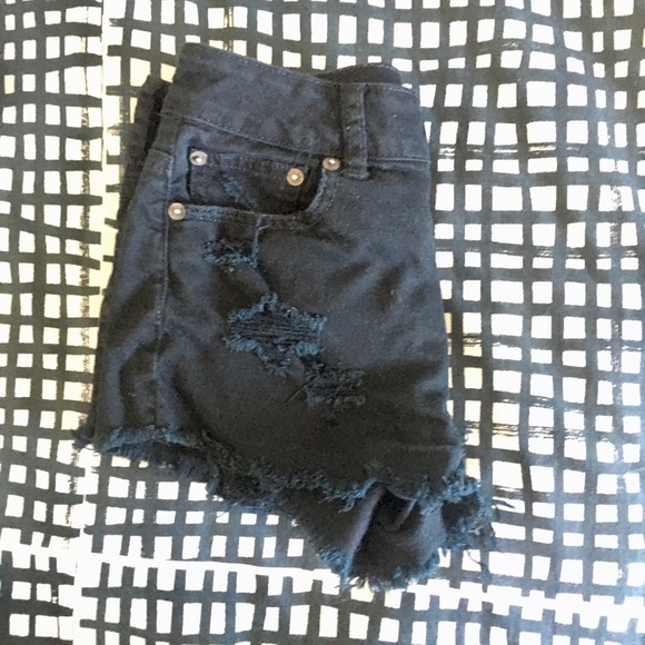 PURE BLACK American Eagle Hi-Rise Festival Shorts - Picture 3 of 3
